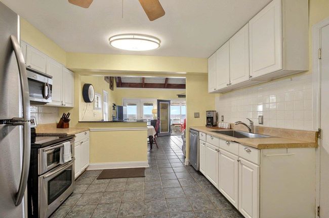 1195 Alligator Dr, House other with 3 bedrooms, 2 bathrooms and null parking in ALLIGATOR POINT FL | Image 24