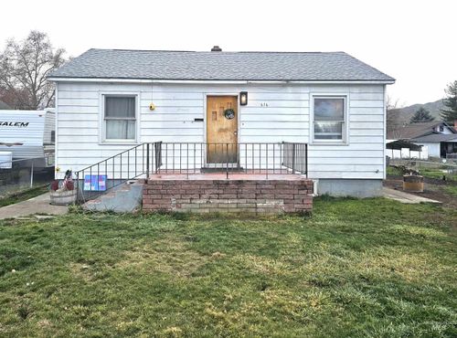616 12th St, Clarkston, WA, 99403-2209 | Card Image