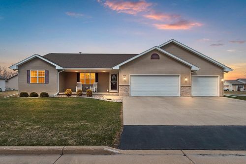 2008 Natures Way, MENASHA, WI, 54952 | Card Image