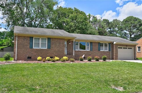 1633 Guthrie St, Virginia Beach, VA, 23464-6706 | Card Image