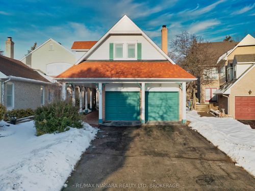 28 Rosemead Close, Unionville, ON, L3R3Z3 | Card Image
