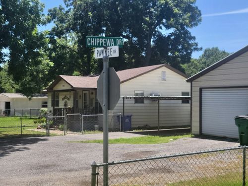 359 Pawnee Dr, Gordonville, TX, 76245-5300 | Card Image