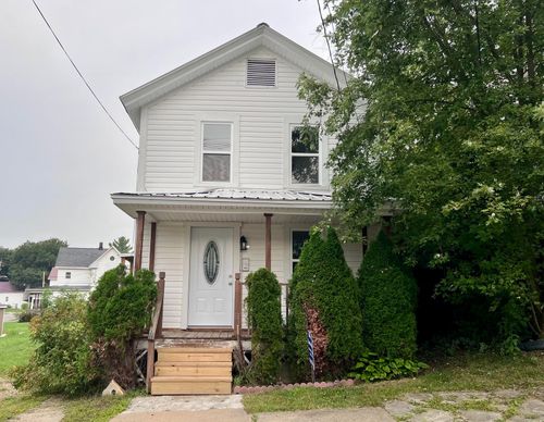 402 S Penn St, Punxsutawney, PA, 15767-2235 | Card Image