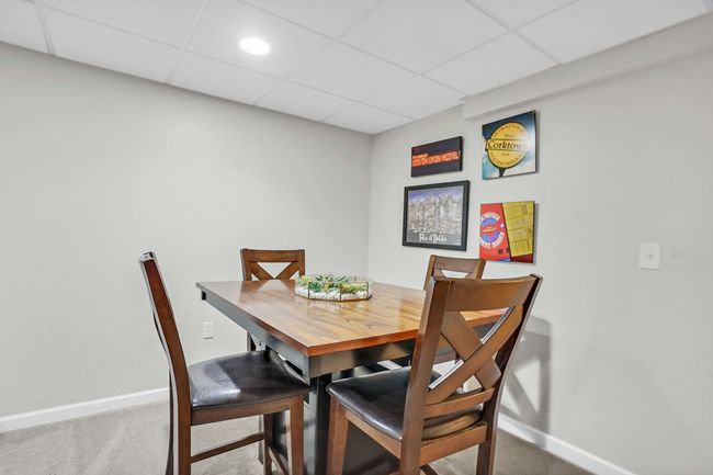 525 Winwood Cir, Condo with 2 bedrooms, 2 bathrooms and null parking in Walled Lake MI | Image 37
