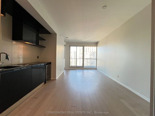 2401-70 Temperance St, Toronto, ON, M5H0B1 | Card Image