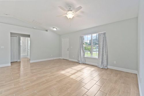 5609 Sunset Blvd, Fort Pierce, FL, 34982-7518 | Card Image