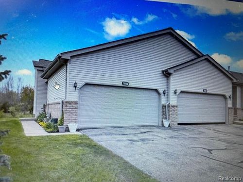 11000 Hayes St, Grand Blanc, MI, 48439-9397 | Card Image