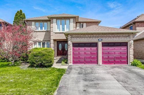 39 Braebrook Drive, Whitby, ON, L1R1V3 | Card Image