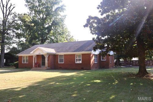 300 Frisco St, Malden, MO, 63863-1829 | Card Image