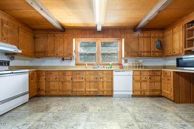 Kitchen | Image 2