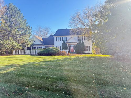 7015 Burning Tree Cir, McHenry, IL, 60050-2246 | Card Image