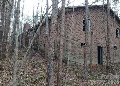 5001 Mecum Rd, Walkertown, NC, 27051-9317 | Card Image