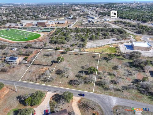 314 Windsor Ln, New Braunfels, TX, 78132-3840 | Card Image