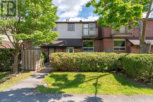 9-402 Montfort St, Ottawa, ON, K1L8G7 | Card Image