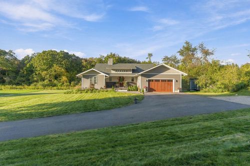 685C Curtis Corner Rd, South Kingstown, RI, 02879-1542 | Card Image