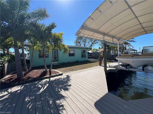 2650 Coco Plum Dr, Matlacha, FL, 33993-9711 | Card Image