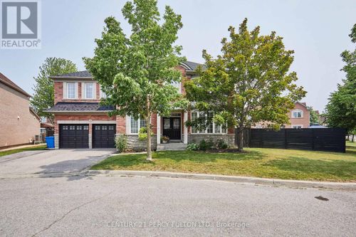 8 Mackeller Crt, Ajax, ON, L1T0G2 | Card Image