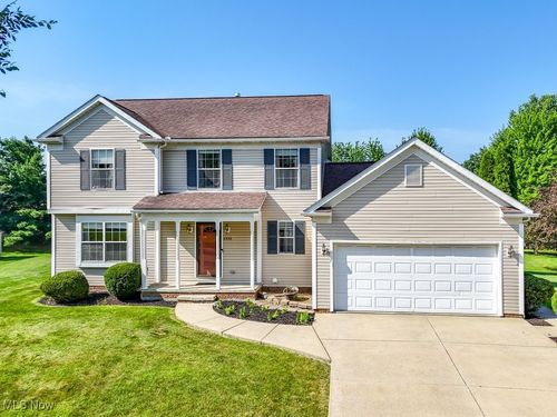 8958 Manor Ct, Macedonia, OH, 44056-1539 | Card Image