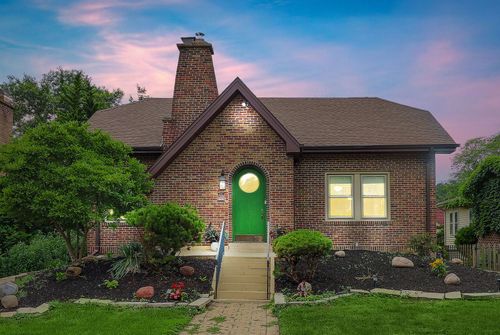 1812 Fairview Ave, Park Ridge, IL, 60068-1216 | Card Image