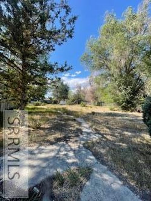 220 Temple Ave, Arco, ID, 83213-8709 | Card Image