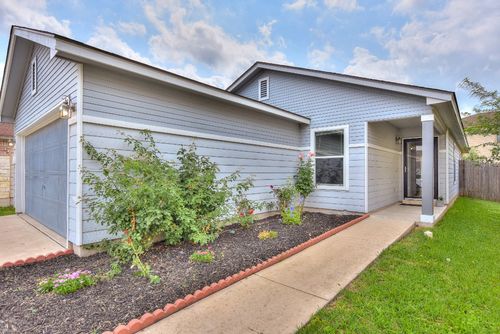 2206 Weiss Ln, Georgetown, TX, 78626-8186 | Card Image