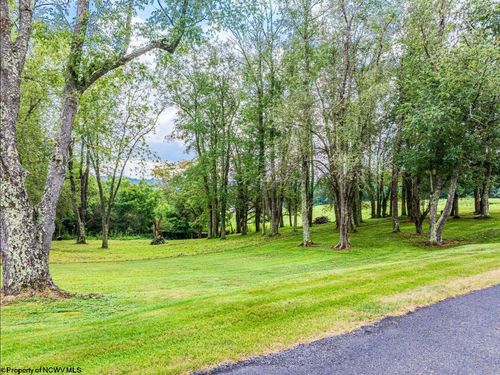 000 Highland Ave, Kingwood, WV, 26537 | Card Image