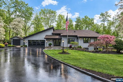 26 Bayberry Dr, Saddle River, NJ, 07458-2610 | Card Image