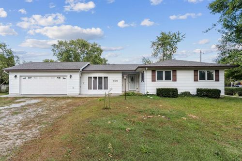 306 Southcrest Dr, Waterloo, IA, 50702-4643 | Card Image