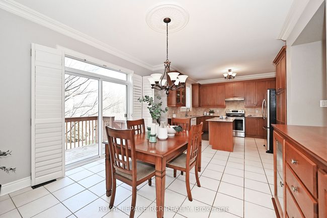 9 Deerhorn Cres, House other with 4 bedrooms, 3 bathrooms and 6 parking in Aurora ON | Image 12