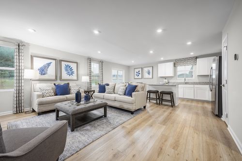 1040 Horseshoe Dr, Smyrna, TN, 37167-2365 | Card Image