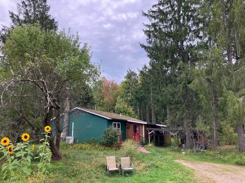 3260 Huntington Rd, Richmond, VT, 05477-9737 | Card Image