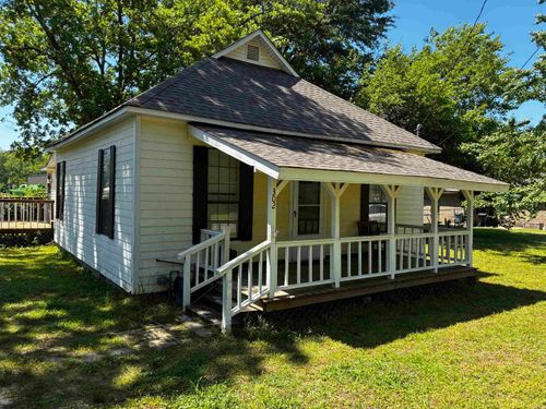 302 Spring St, Beebe, AR, 72012-3351 | Card Image