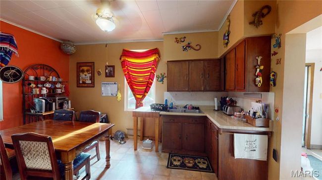 8777 State Route 162, House other with 2 bedrooms, 1 bathrooms and null parking in Troy IL | Image 4