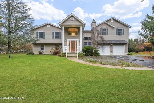 300 Grawtown Rd, Jackson, NJ, 08527-5144 | Card Image