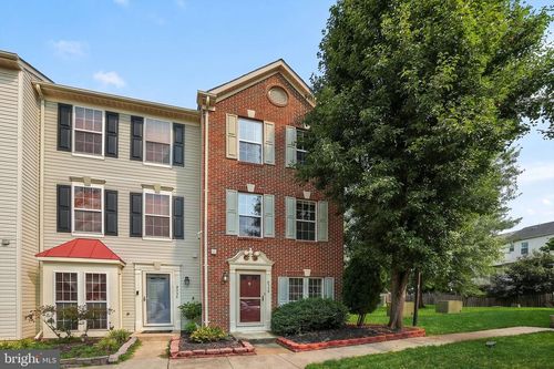 8354 Hunter Murphy Cir, ALEXANDRIA, VA, 22309-3642 | Card Image