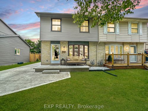 7 Acton Cres, London, ON, N6E1W6 | Card Image