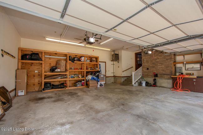 9010 Green Garden Ct, House other with 3 bedrooms, 2 bathrooms and null parking in Louisville KY | Image 39