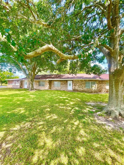 1840 Loop 522, Ganado, TX, 77962-8178 | Card Image