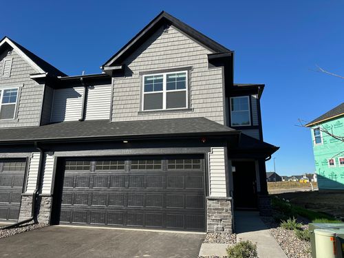 10515 Harbor Ln N, Maple Grove, MN, 55369-7419 | Card Image