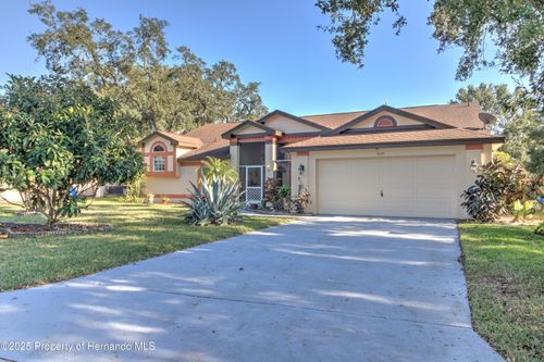 8124 Golf Club Court, Hudson, FL, 34667 | Card Image