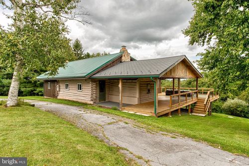 1535 Purdue Mountain Rd, BELLEFONTE, PA, 16823-8917 | Card Image