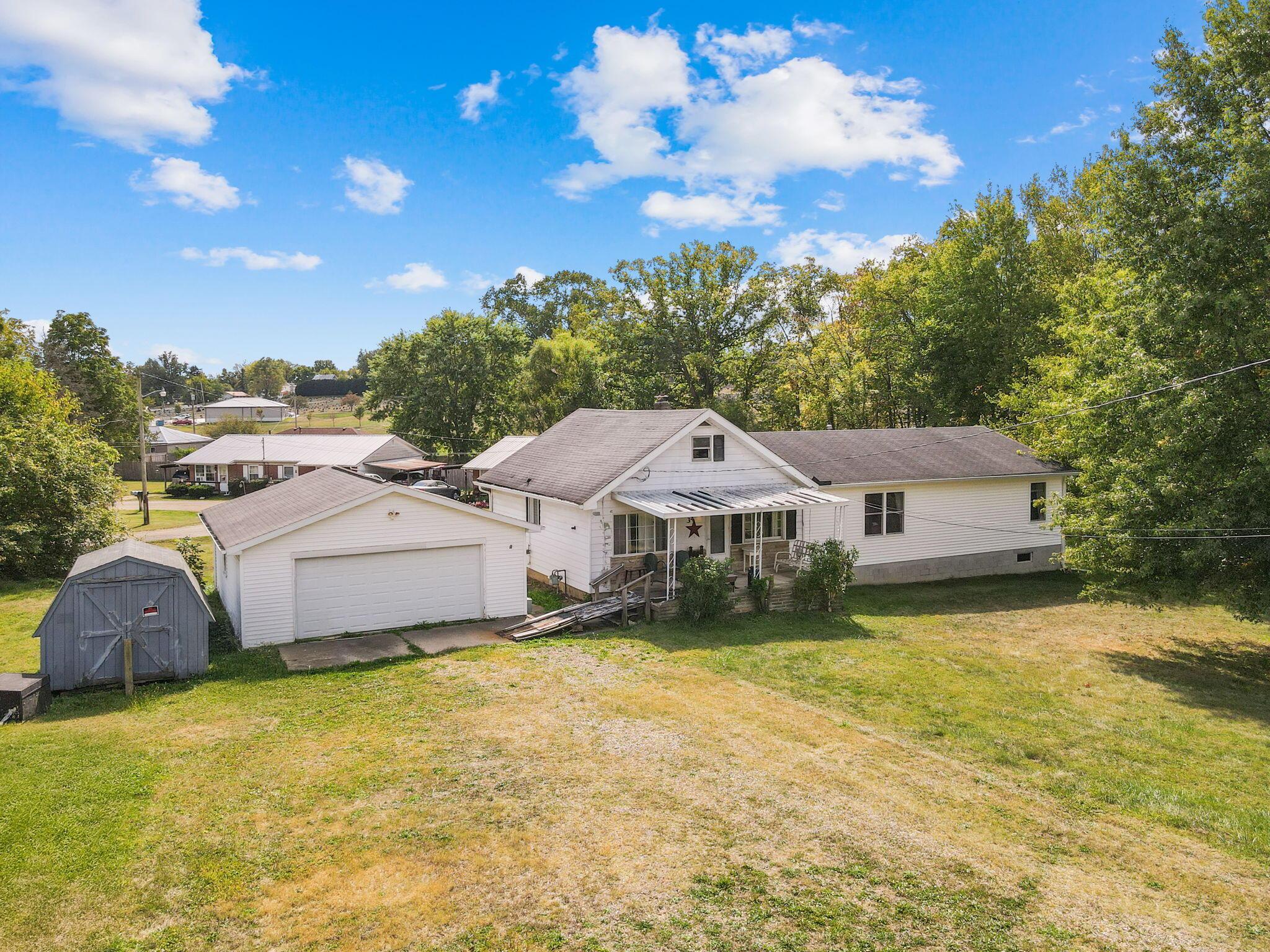 Taylor Rd, Mount Vernon, OH 43050