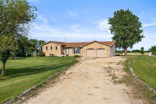 3767 Pipeline Rd, West St Paul, MB, R4A8A2 | Card Image