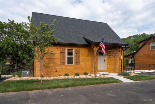 335 Mark Twain Dr, Hollister, MO, 65672 | Card Image