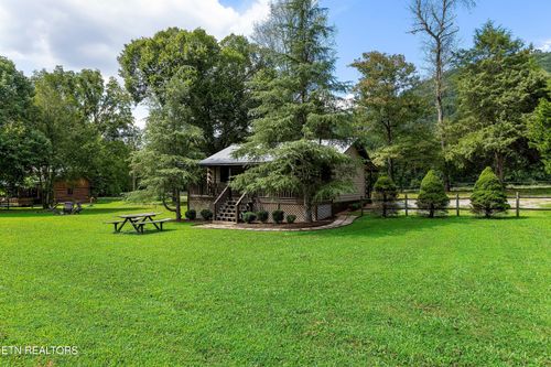 339 Stables Dr, Townsend, TN, 37882 | Card Image