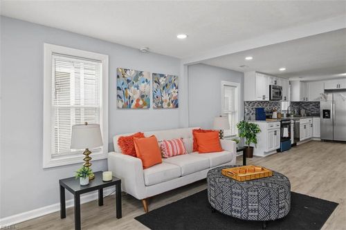 303 Diamond Ave, Chesapeake, VA, 23323-3008 | Card Image