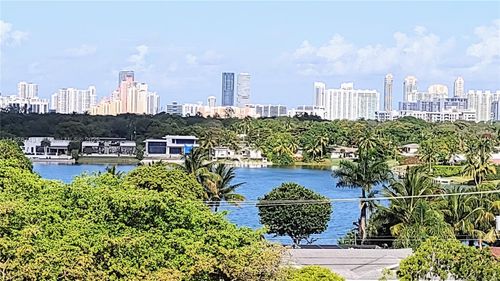 2-1780 Ne 191st St, Miami, FL, 33179-4285 | Card Image