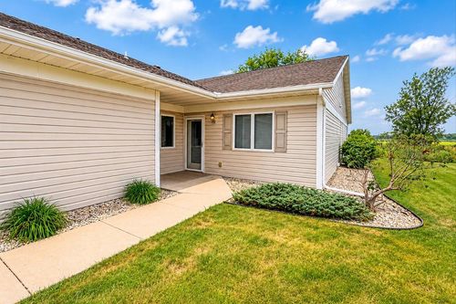 18-400 S Rice Street, Whitewater, WI, 53190 | Card Image