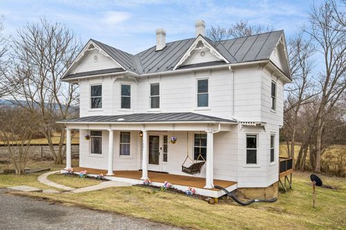1681 New Hope And Crimora Rd, CRIMORA, VA, 24431-2210 | Card Image