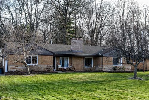 6530 Ridgebury Blvd, Mayfield Heights, OH, 44124-1902 | Card Image